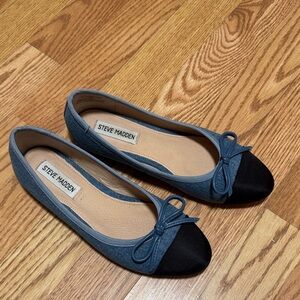 Steve Madden Denim Blue and Black Bow Flats